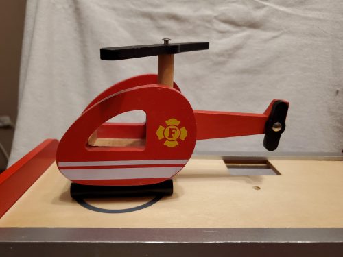 Viga fa tűzoltóállomás szett – csomagsérült új, hiányos (37×25,5×28 cm) (E2)