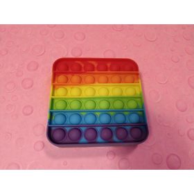   Szivárvány pop it stresszoldó játék, 13×13 cm – használt, jó állapotban (B5)