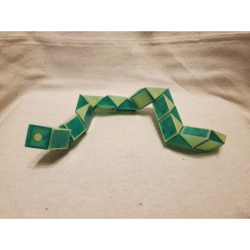   Kígyó alakú logikai kirakó – használt újszerű állapotú (A4)