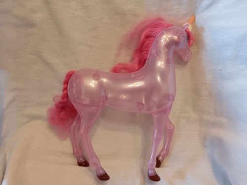 Barbie Dreamtopia stílusú unikornis figura kiegészítők nélkül, 30 cm – használt, újszerű állapotban (B2)