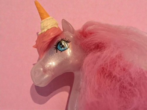 Barbie Dreamtopia stílusú unikornis figura kiegészítők nélkül, 30 cm – használt, újszerű állapotban (A2)