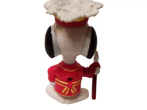 Happy Meal figura Snoopy 8-10 cm - használtabb (F1)