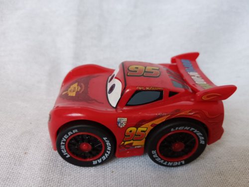 Villám McQueen kisautó használt, újszerű állapotban, Verdák rajongóknak (G1) 