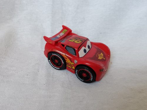 Villám McQueen kisautó használt, újszerű állapotban, Verdák rajongóknak (G1) 