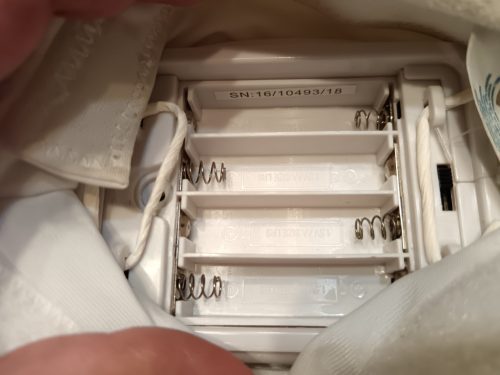 BluBlu, az interaktív delfin bébi, kiegészítők nélkül– 57 cm – használt, újszerű állapotban (D5)