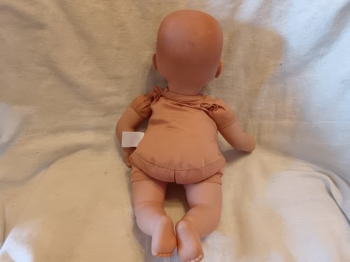 Carousel élethű baba, 38 cm – használt, jó állapotban (B2)