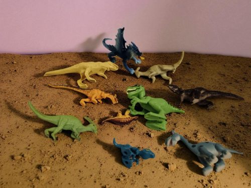 Dinós játékfigura csomag – használt, jó állapotban (G2) 