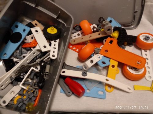 BUILD IT ÉPÍTŐJÁTÉK (A5)