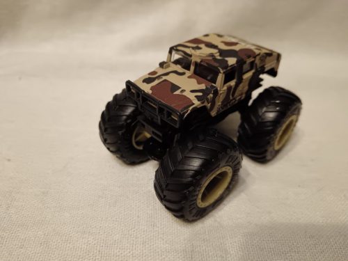 Hot Wheels terepjáró monster truck, 10 cm – használt, újszerű állapotban (C6)