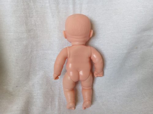 Műanyag baba figura használt, jó állapotban, 20 cm-es méretben (d4) 