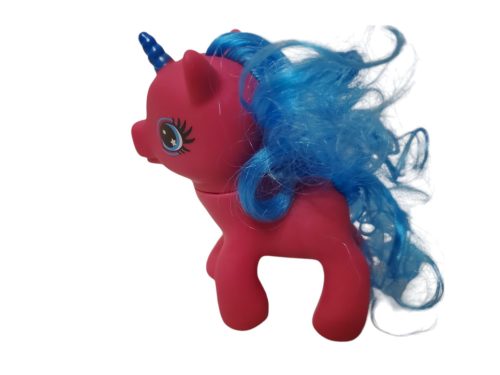 Használt újszerű állapotú piros póni kék sörénnyel (a6)