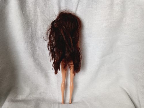 Klasszikus divatbaba – használt jó állapotú, 30 cm  (G1)