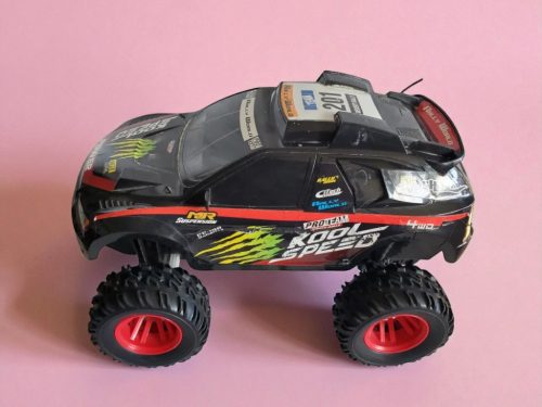 Terepjáró, 26 × 19 cm – használt, jó állapotban, távirányító nélkül (c5)