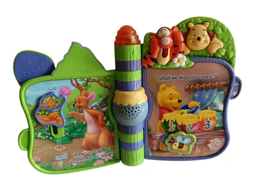 VTech Disney Micimackó Slide 'n Learn Storybook interaktív angol nyelvű mesekönyv, 21 cm – használtabb állapotú  (D6)