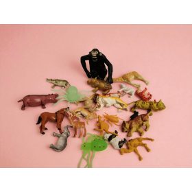   Vadállatos játékfigura csomag – használt, jó állapotban (G2) 