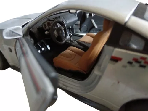 Maisto Nissan 350Z Nismo S-Tune fém modellautó – 1:18, 24 cm – sérült, jó állapotú (E2)