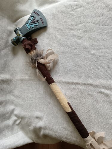 Jelmezkiegészítő indián tomahawk – használt, jó állapotban (G4)