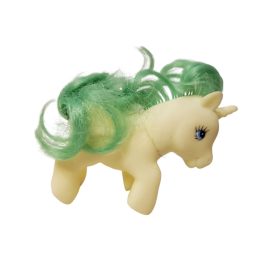 Használt jó állapotú fehér póni zöld sörénnyel (a6)