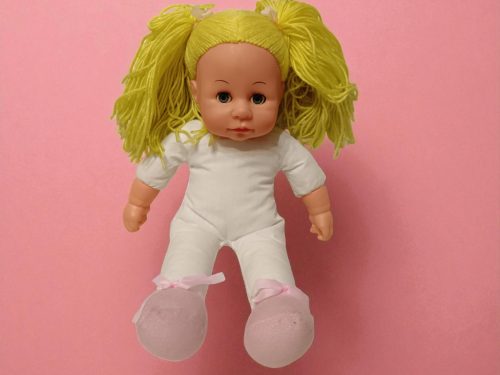 Gondoskodó játékbaba 38 cm + krémszínű alvótárs maci 30 cm – használt, baba jó / maci újszerű állapotban (C5/da)