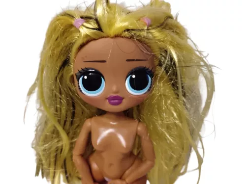 LOL Surprise! baba, ruha nélkül 23 cm – jó állapotban (B5)