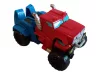 Hasbro piros Transformers teherautó figura 11 cm – használt, jó állapotban (C4)