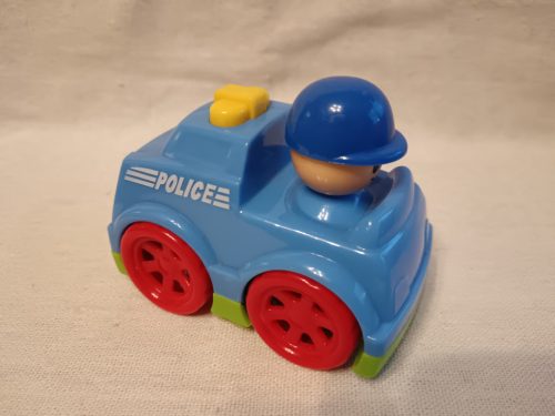 Mini rendőrautó játék – használt, újszerű állapotban, 9 cm (G4)
