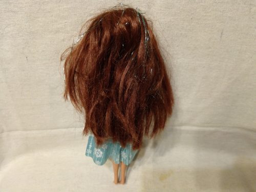 Hópelyhes hercegnő baba újszerű, használt állapotban – 26 cm (G3) 