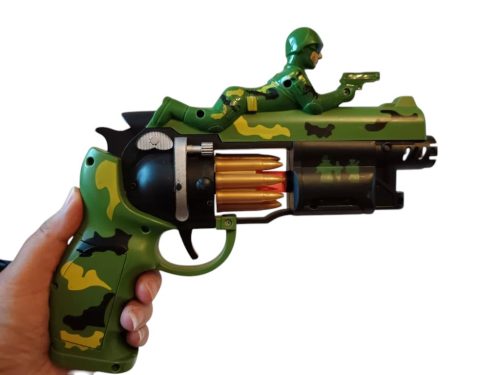 Katonai játékpisztoly katonafigurával – újszerű (23 cm) (G2) 