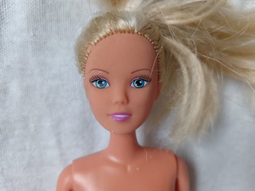 Simba játékbaba – használt jó állapotú (30 cm) (G1)