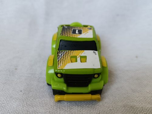 HTI Toys terepjáró kisautó használt, újszerű állapotban, zöld színben (G1) 