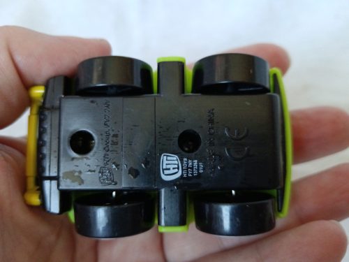 HTI Toys terepjáró kisautó használt, újszerű állapotban, zöld színben (G1) 