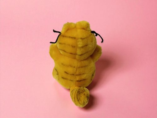 Garfield plüssfigura 17 cm – használt, jó állapotban (C3)