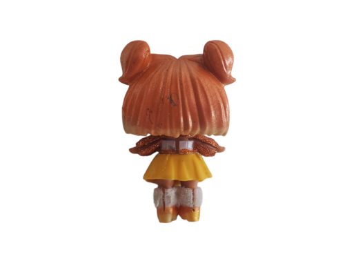 LOL baba sárga szoknyában – használt, jó állapotú (9 cm)  (D3)