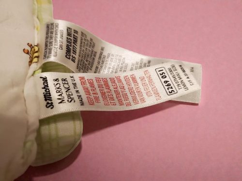 Nyugodt esték alvócsomag – használt, újszerű állapotú válogatás, ágyrácsvédő, szundikendő, babajáték, zenélő alvójáték (A4)