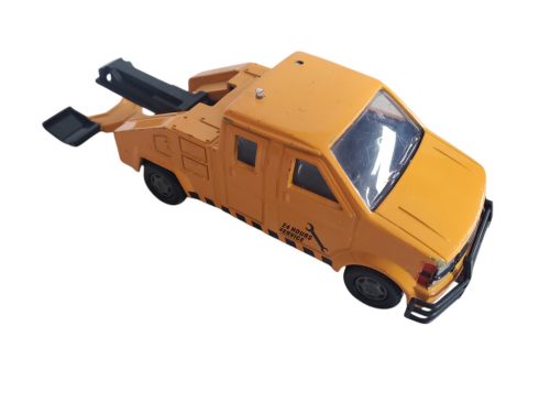 Műanyag sárga vontatóautó – használt, jó állapotban, 13 cm (D3)