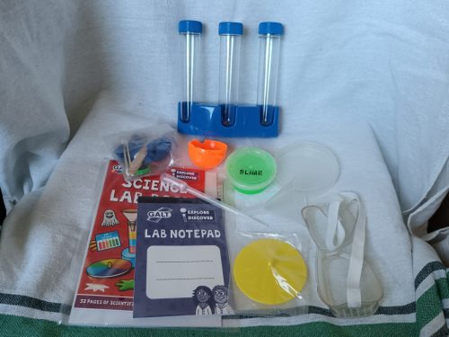 Galt Science Lab kisérletezős játék dobozsérült, de új állapotban gyerekeknek (G1) 