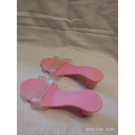   Rózsaszín kislány papucs áttetsző pánttal – használtabb állapotú (belső talphossz: 18 cm) (b3)