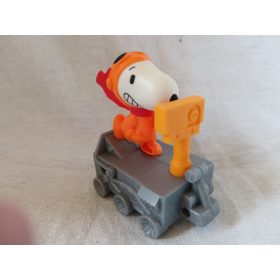  Használt Happy Meal figura - Snoopy (F1)