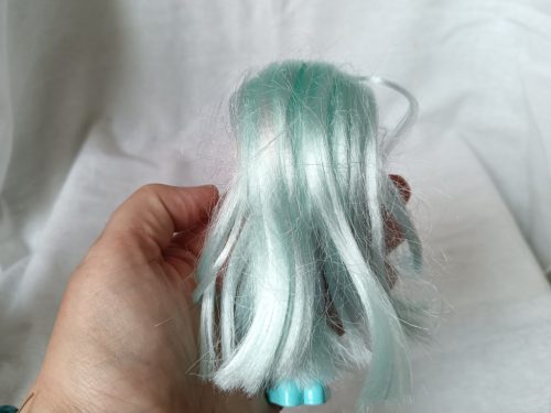 Rainbow High Mini stílusú baba – használt újszerű, 13 cm  (G1)