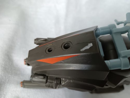 Műanyag játék motor napszítta állapotban – használt, 23 cm (G1)