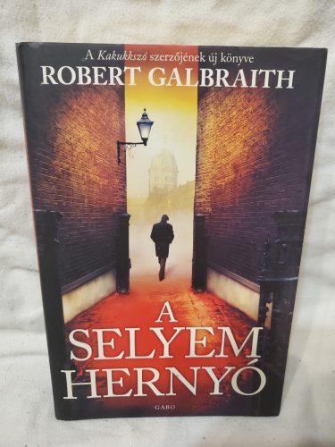 Robert Galbraith: A selyem hernyó