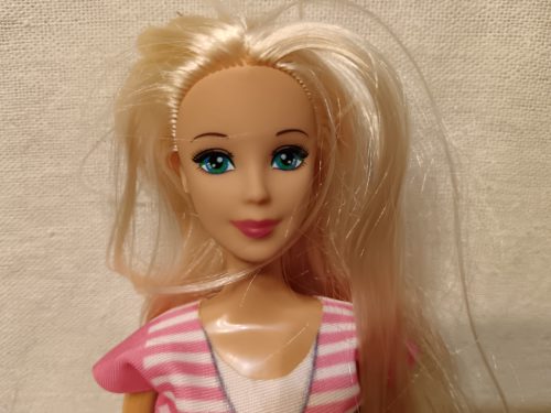 Barbie jellegű divatbaba – 30 cm  használt, újszerű állapotú (G3) 