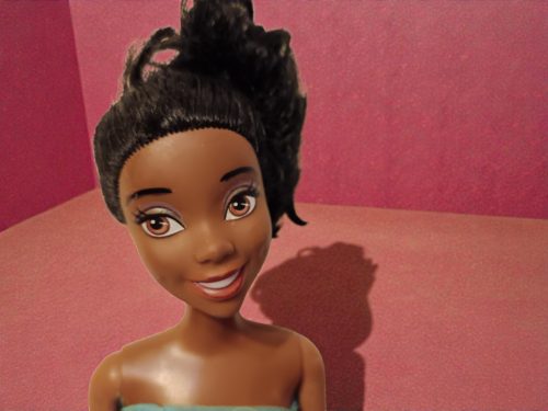 Mattel Disney hercegnő baba, 30 cm – használt, gyengébb állapotú (B6)