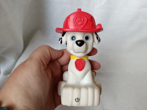 Világító Marshall figura a Mancs Őrjáratból – használt, jó állapotú, 16 cm (G1) 