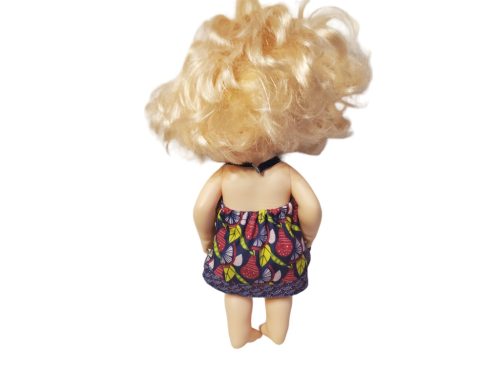 Baby Alive baba színes ruhában – használt, újszerű állapotú (30 cm) (b6)