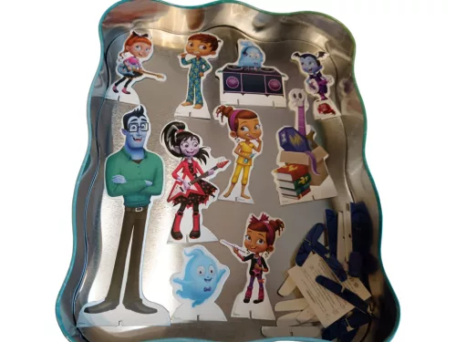 Vampirina hordozható kartonszínház fémdobozban – hiányos újszerű (G6) 