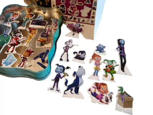 Vampirina hordozható kartonszínház fémdobozban – hiányos újszerű (G6) 